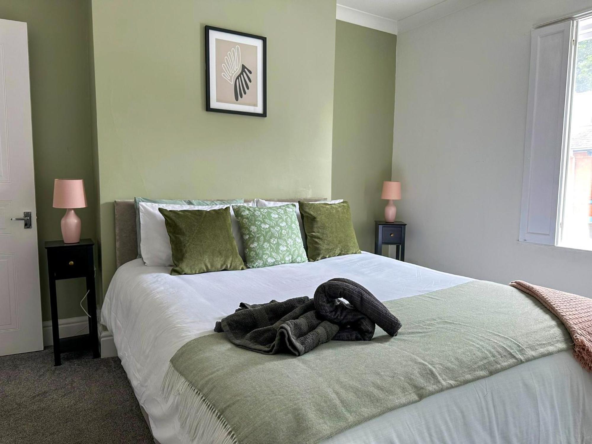 Cecil House - Stylish 2-Bed, Sleeps 5 Guests, Free Parking, Close To Cathedral, Bars & Restaurants Lincoln Bagian luar foto